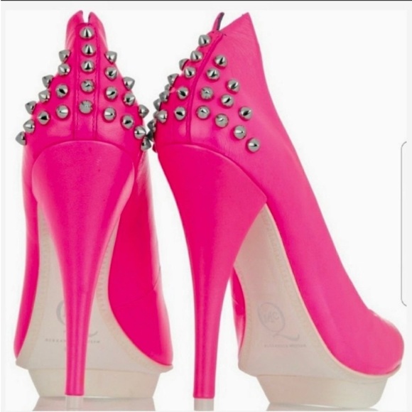 Trade - Picture 2 of 2